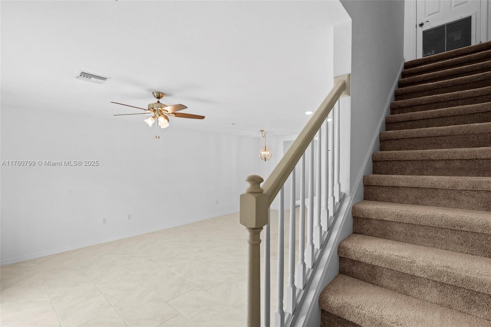PORTICO - Residential