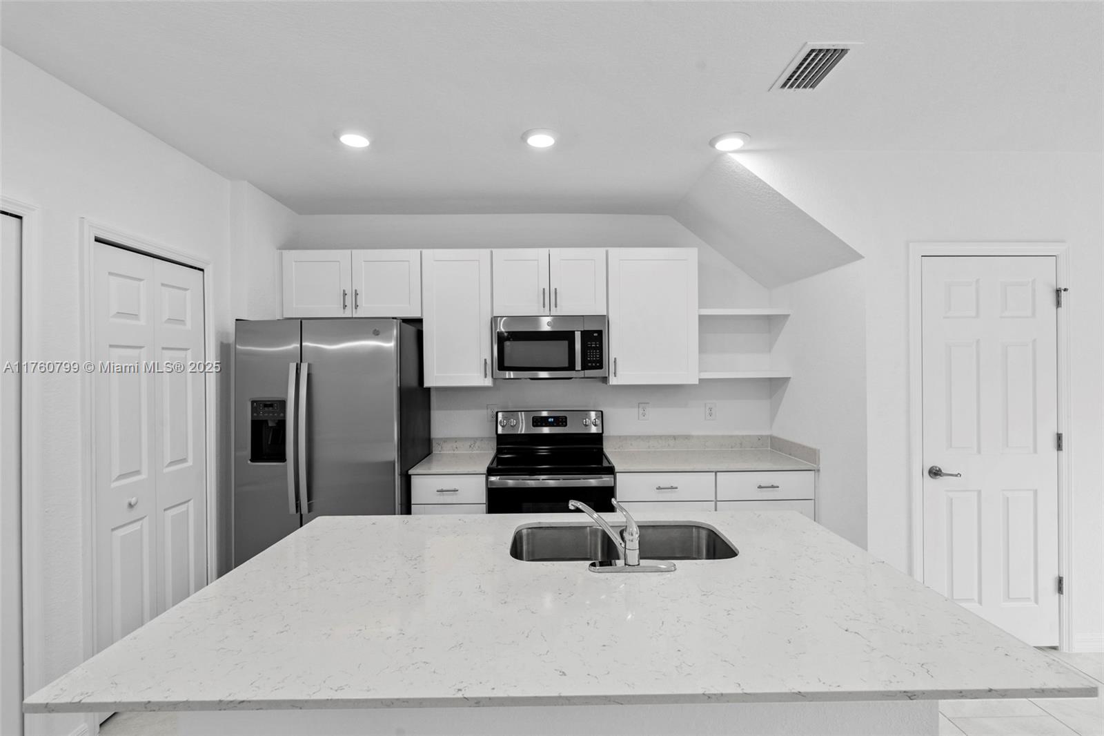 PORTICO - Residential