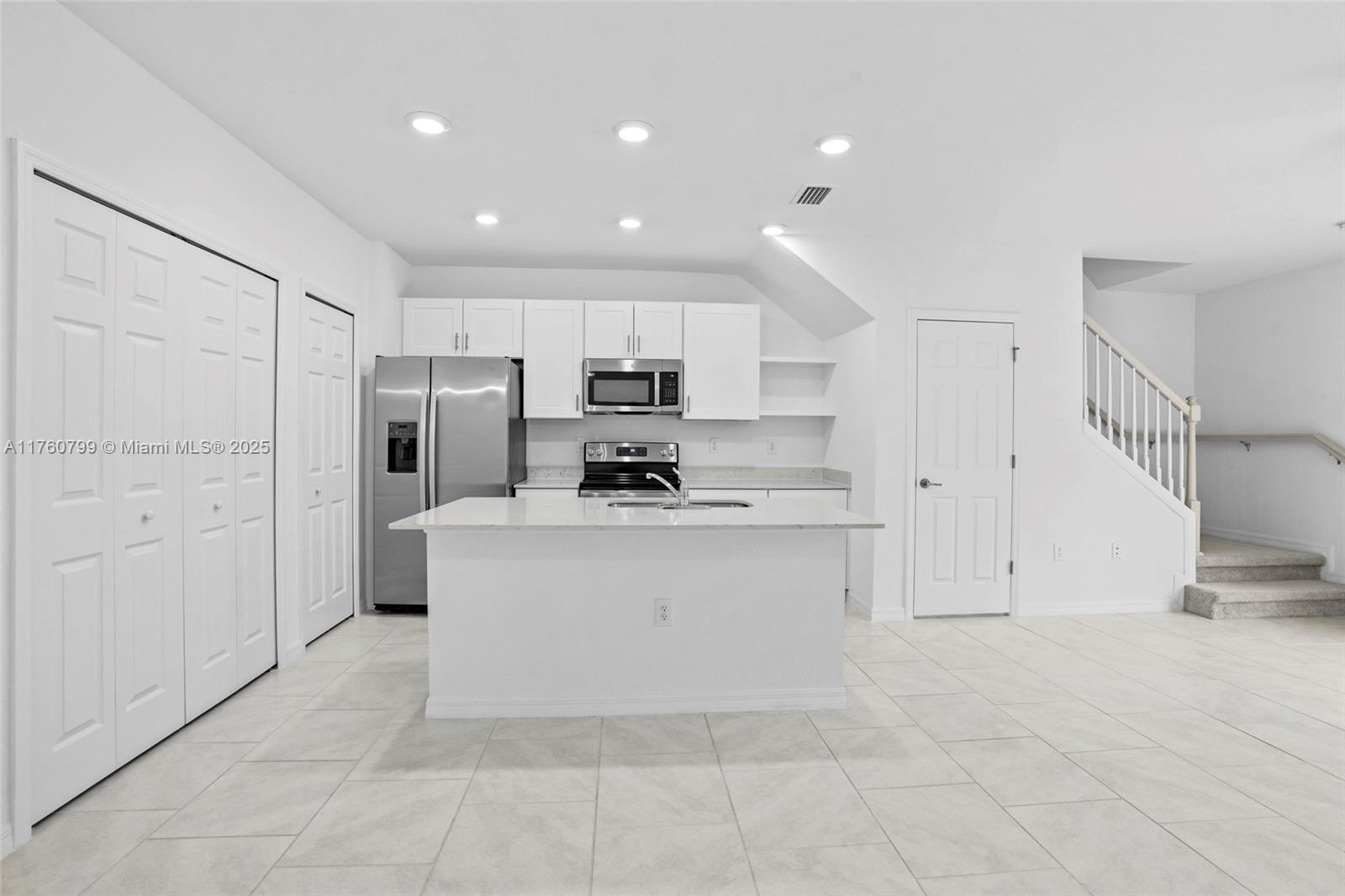 PORTICO - Residential