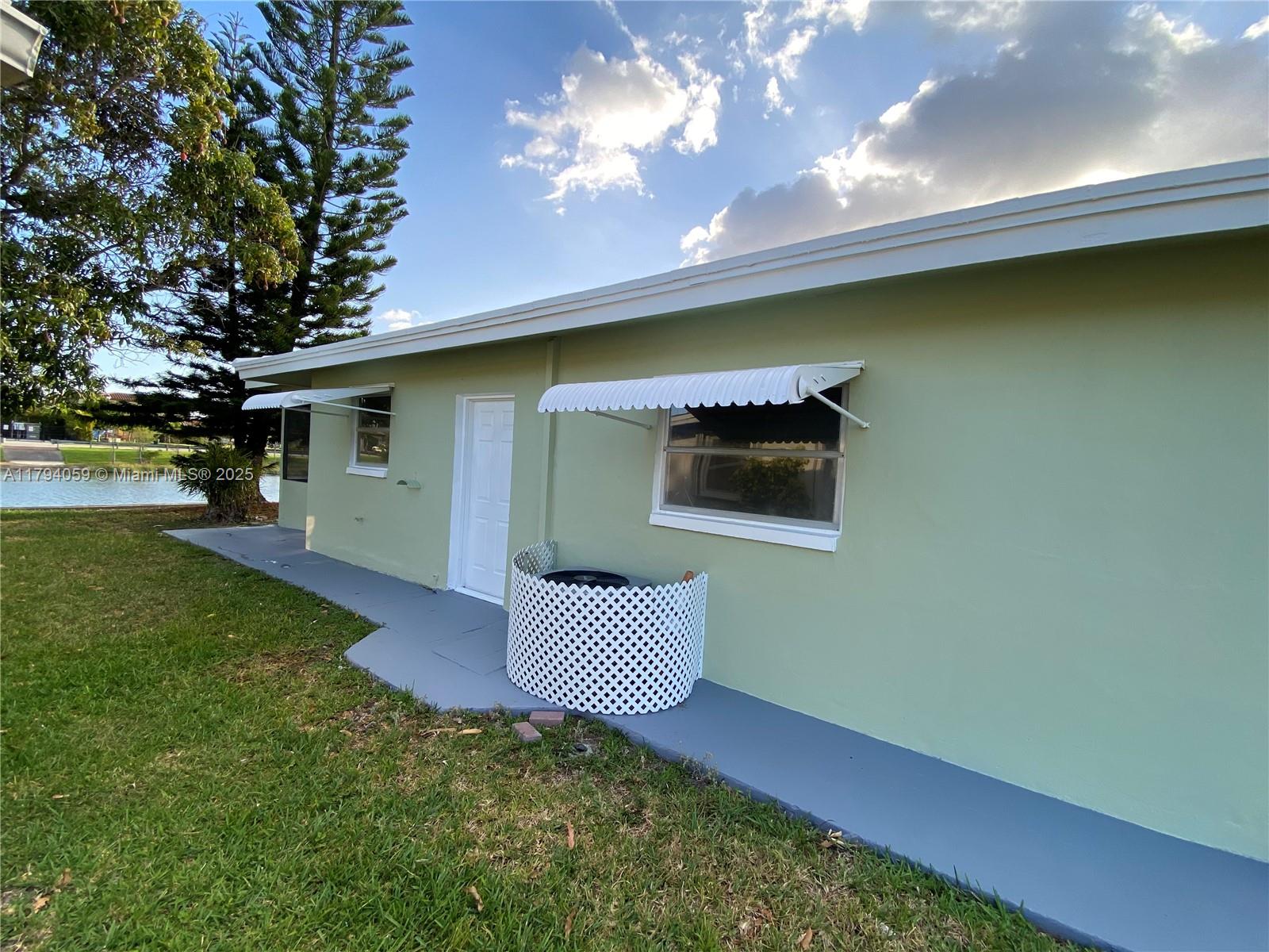 5009 NW 51st Ct