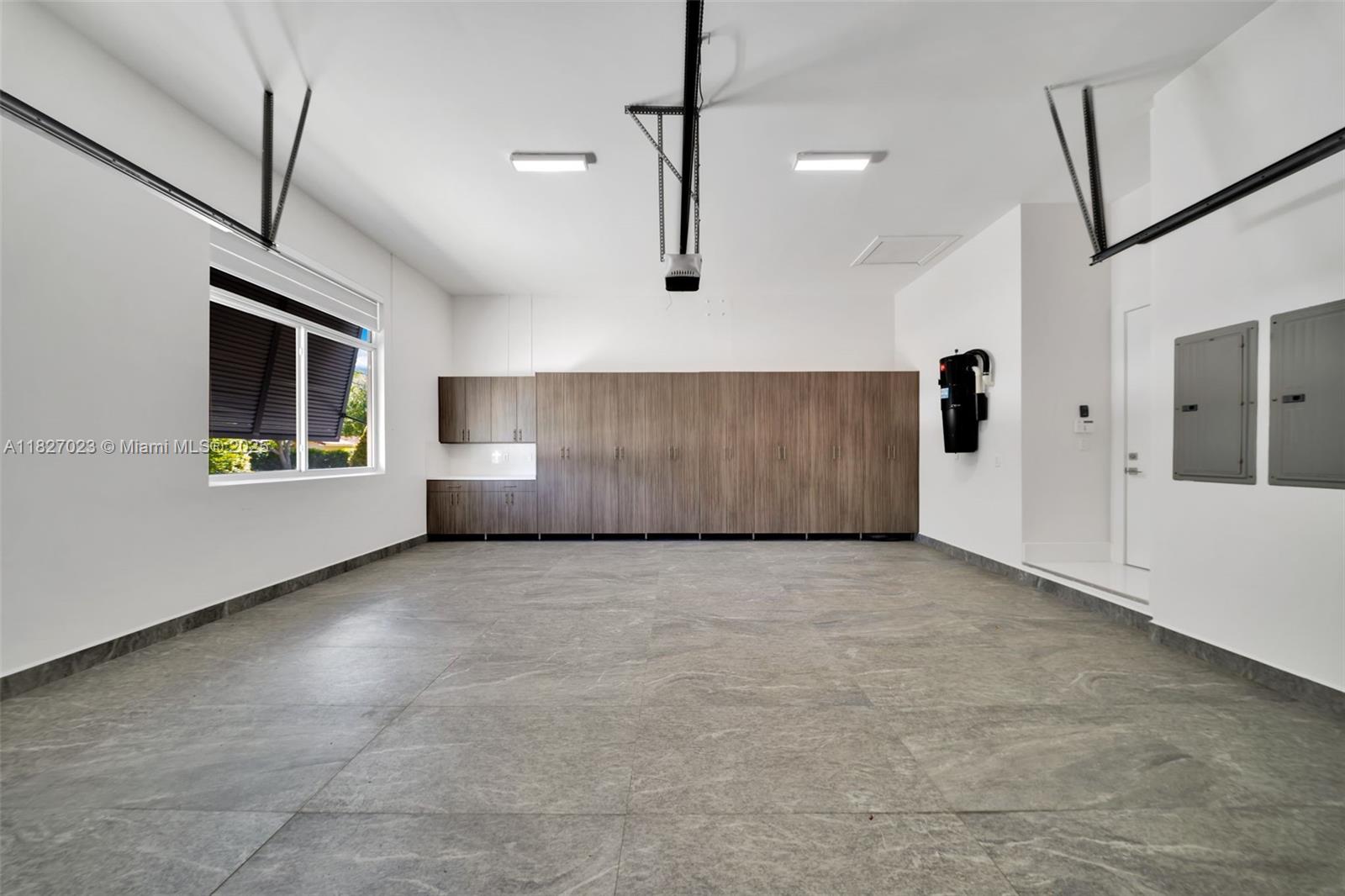 WEST GROVE - Residential Lease