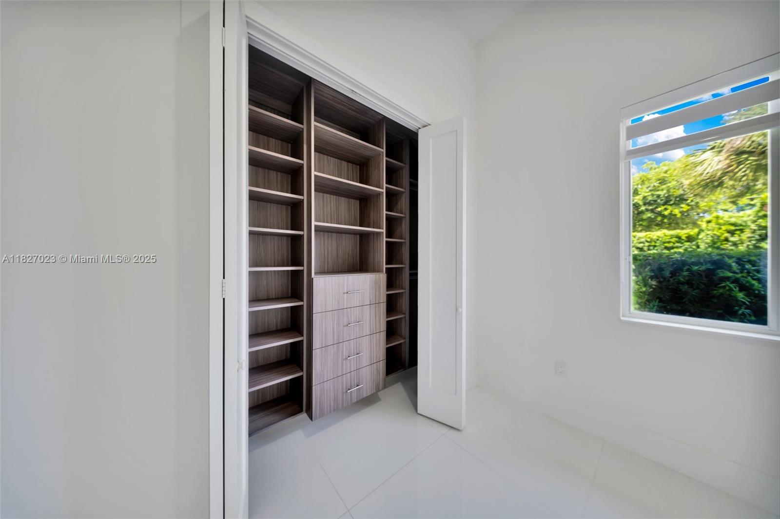 WEST GROVE - Residential Lease