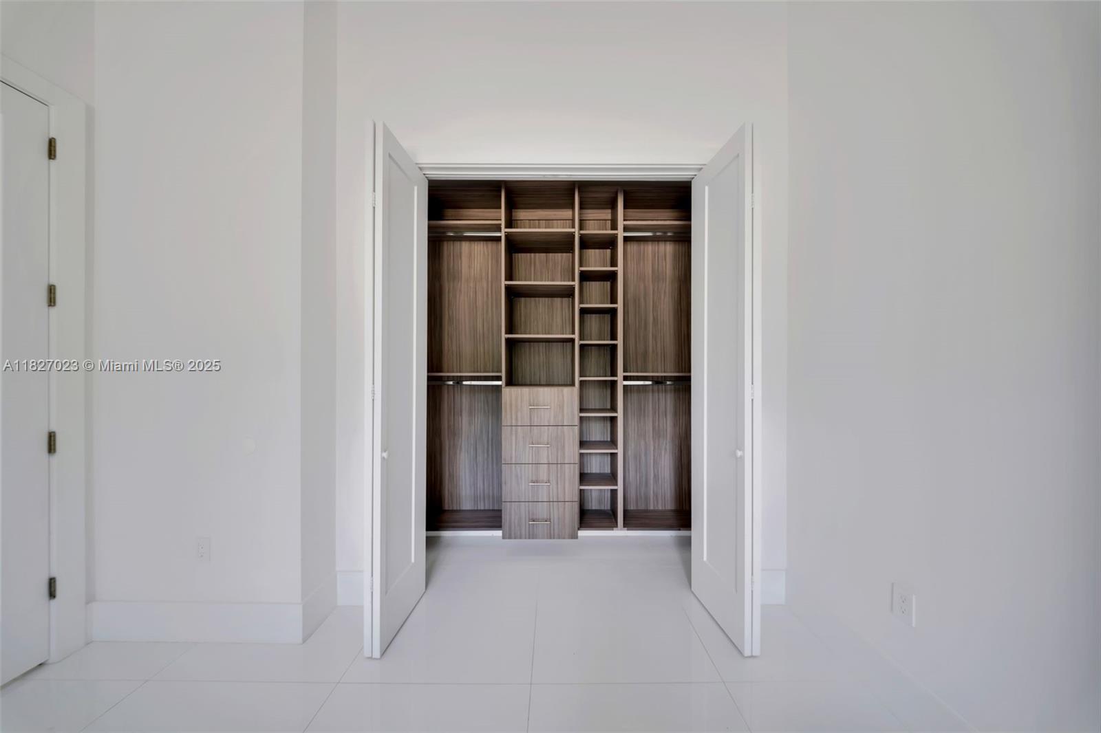 WEST GROVE - Residential Lease