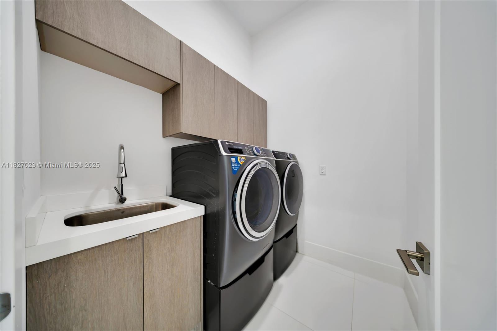 WEST GROVE - Residential Lease