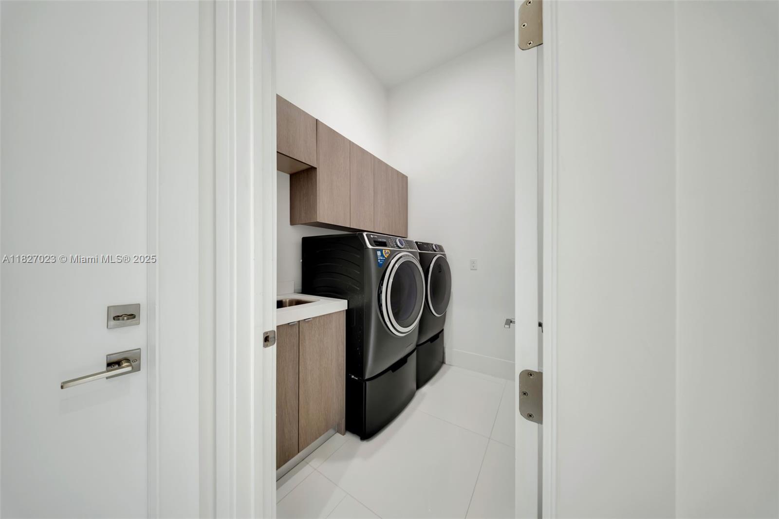 WEST GROVE - Residential Lease