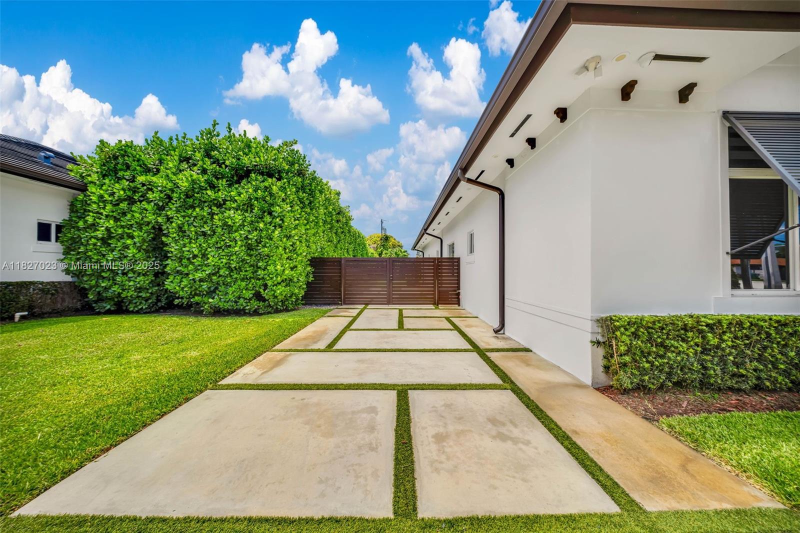 WEST GROVE - Residential Lease