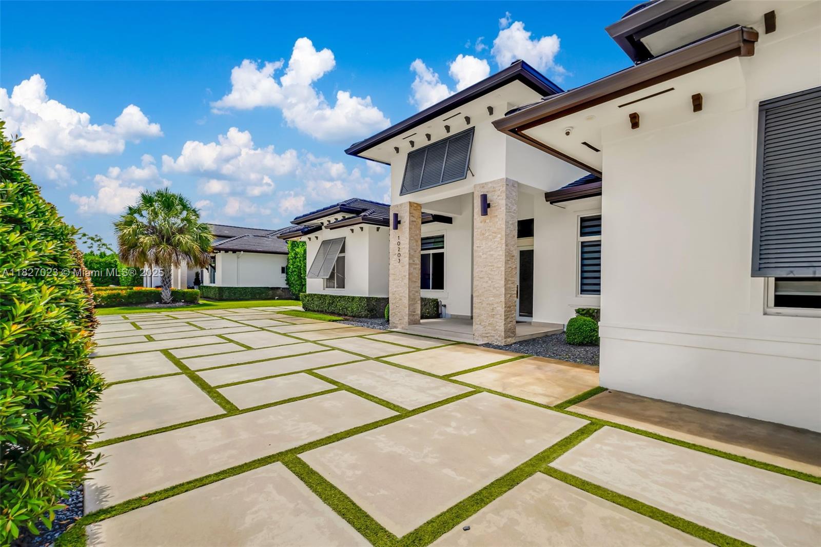 WEST GROVE - Residential Lease