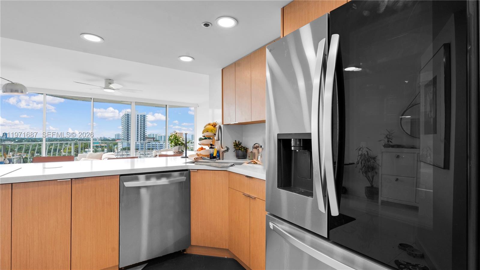 THE GRANDVIEW PALACE COND - Residential