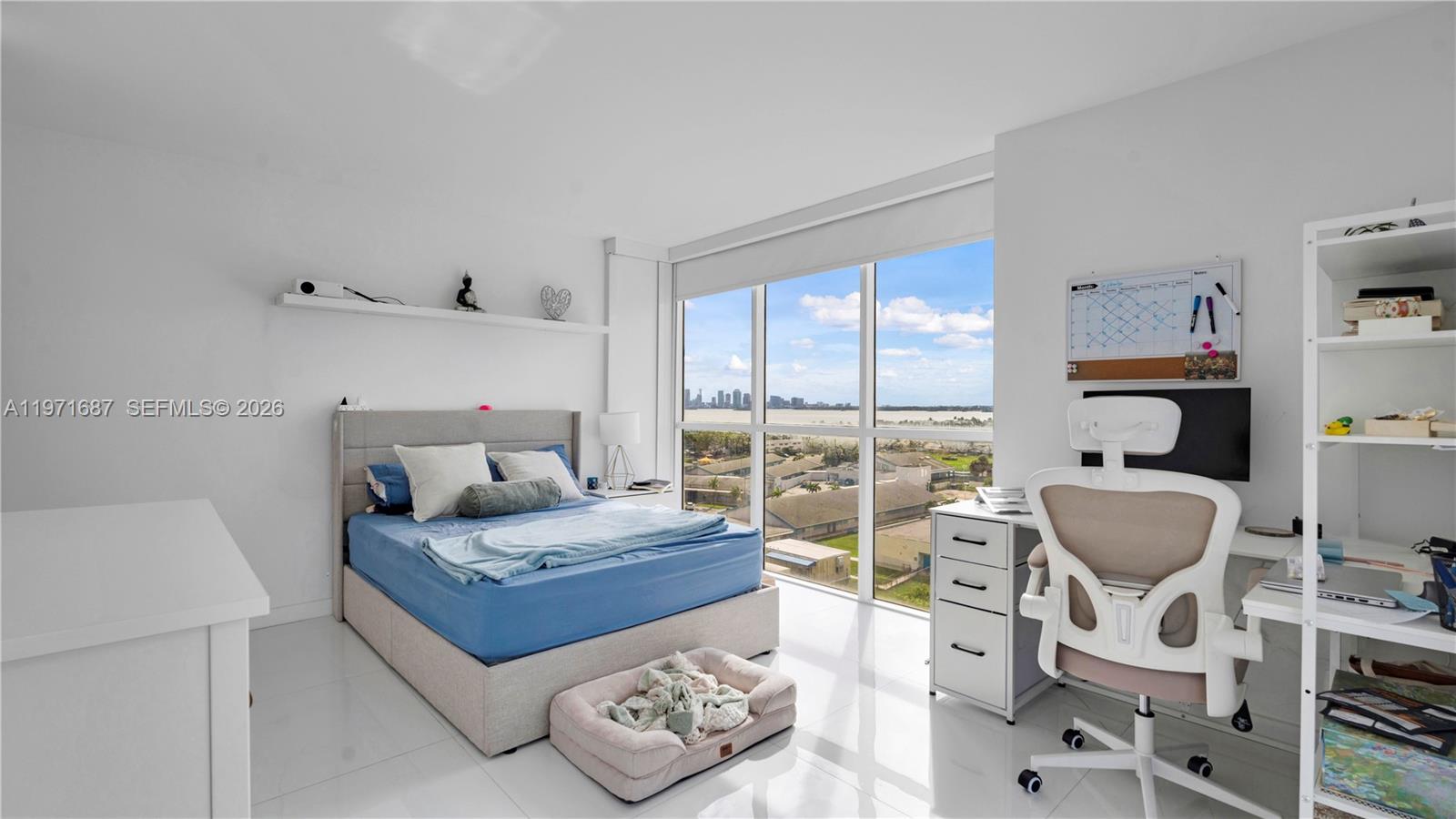 THE GRANDVIEW PALACE COND - Residential