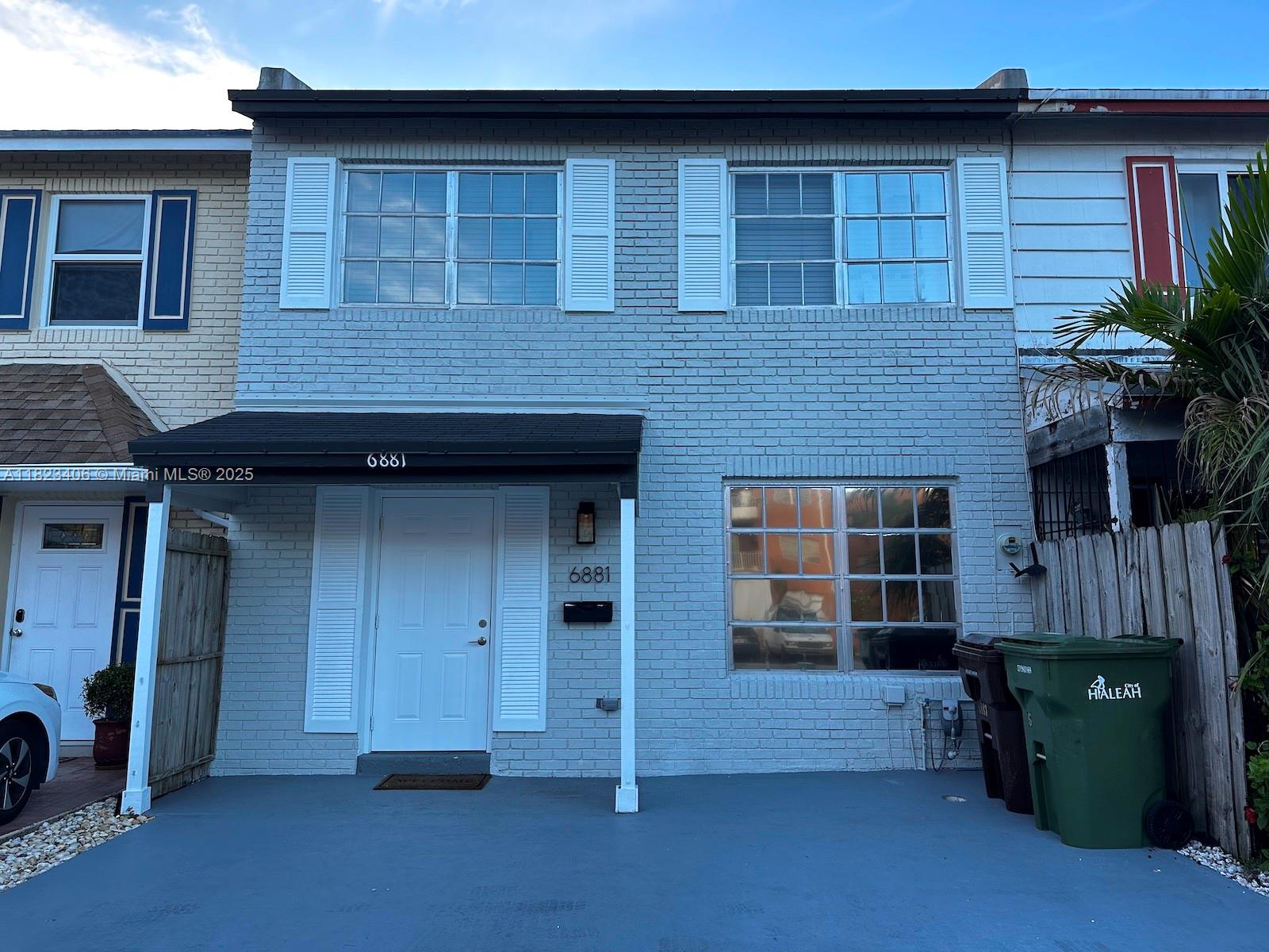 6881 W 16th Dr, Hialeah, Miami-Dade County, Florida - 3 Bedrooms  
2 Bathrooms - 