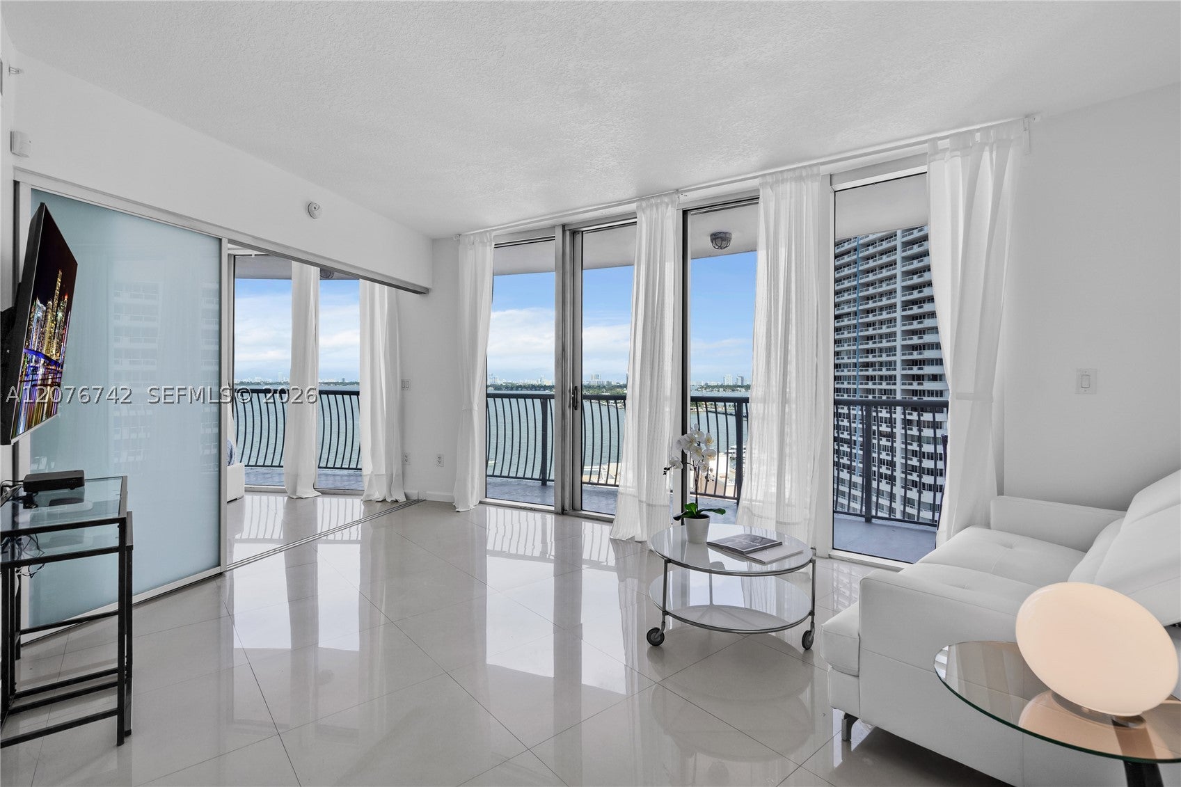 1750 N Bayshore Dr 1602