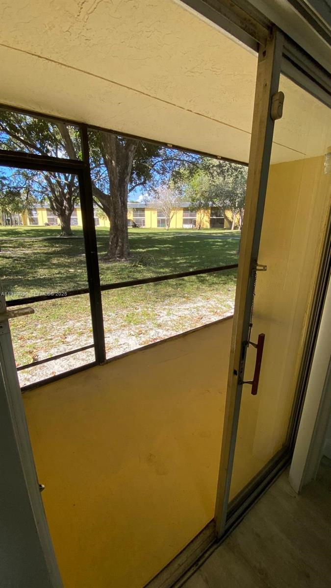 MEADOWS ON THE GREEN COND - Residential