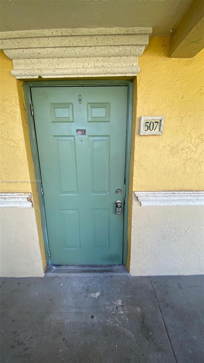 MEADOWS ON THE GREEN COND - Residential