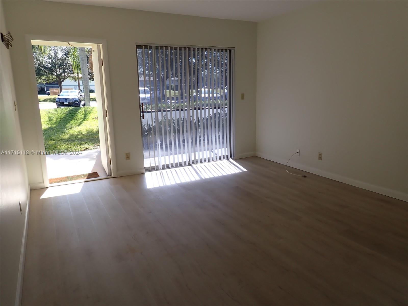 CHASEWOOD OF JUPITER COND - Residential
