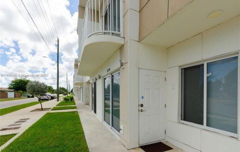 14004 SW 259th Way 14004 Homestead FL 33032