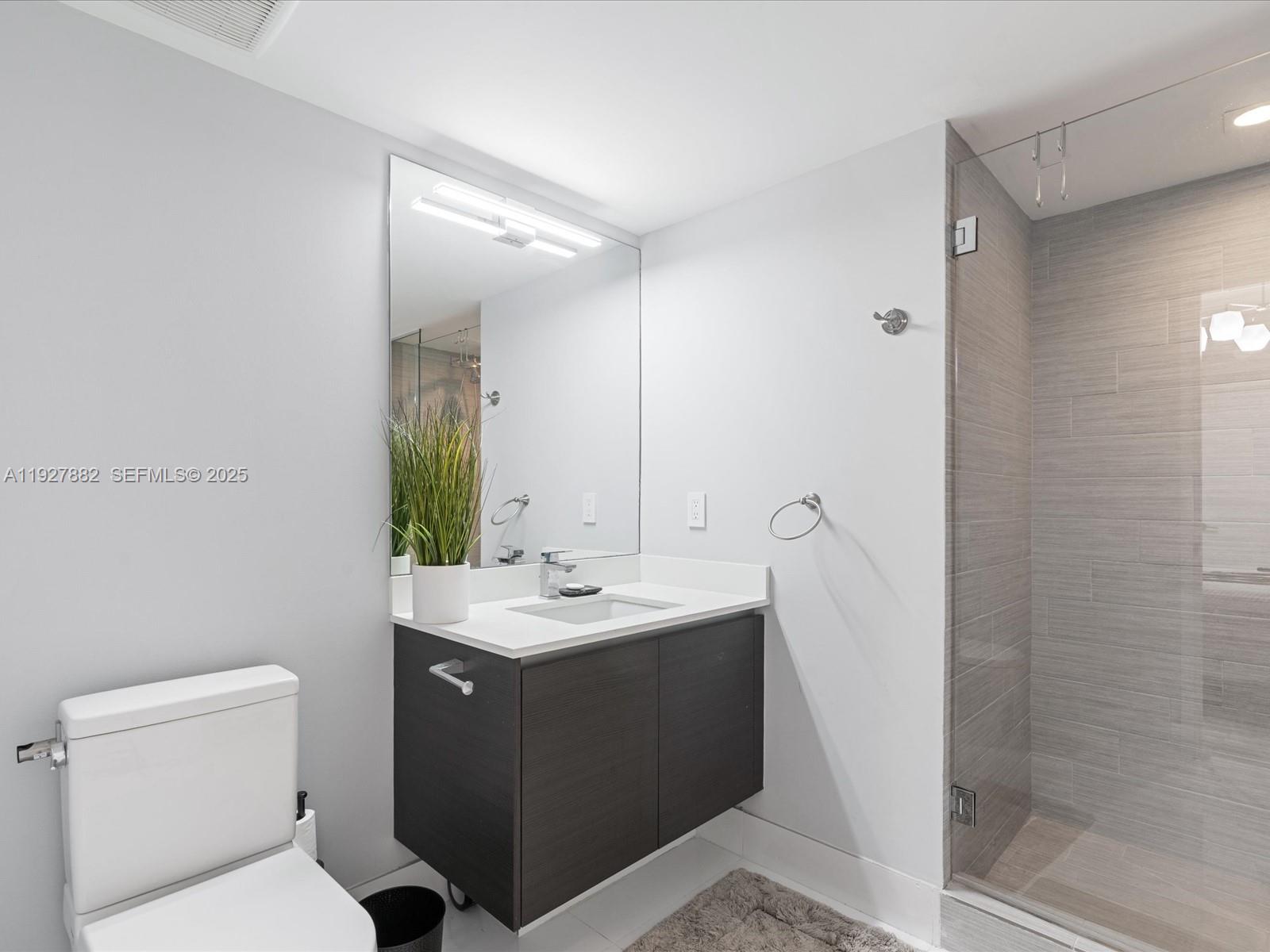 PARQUE TOWERS CONDO - Residential