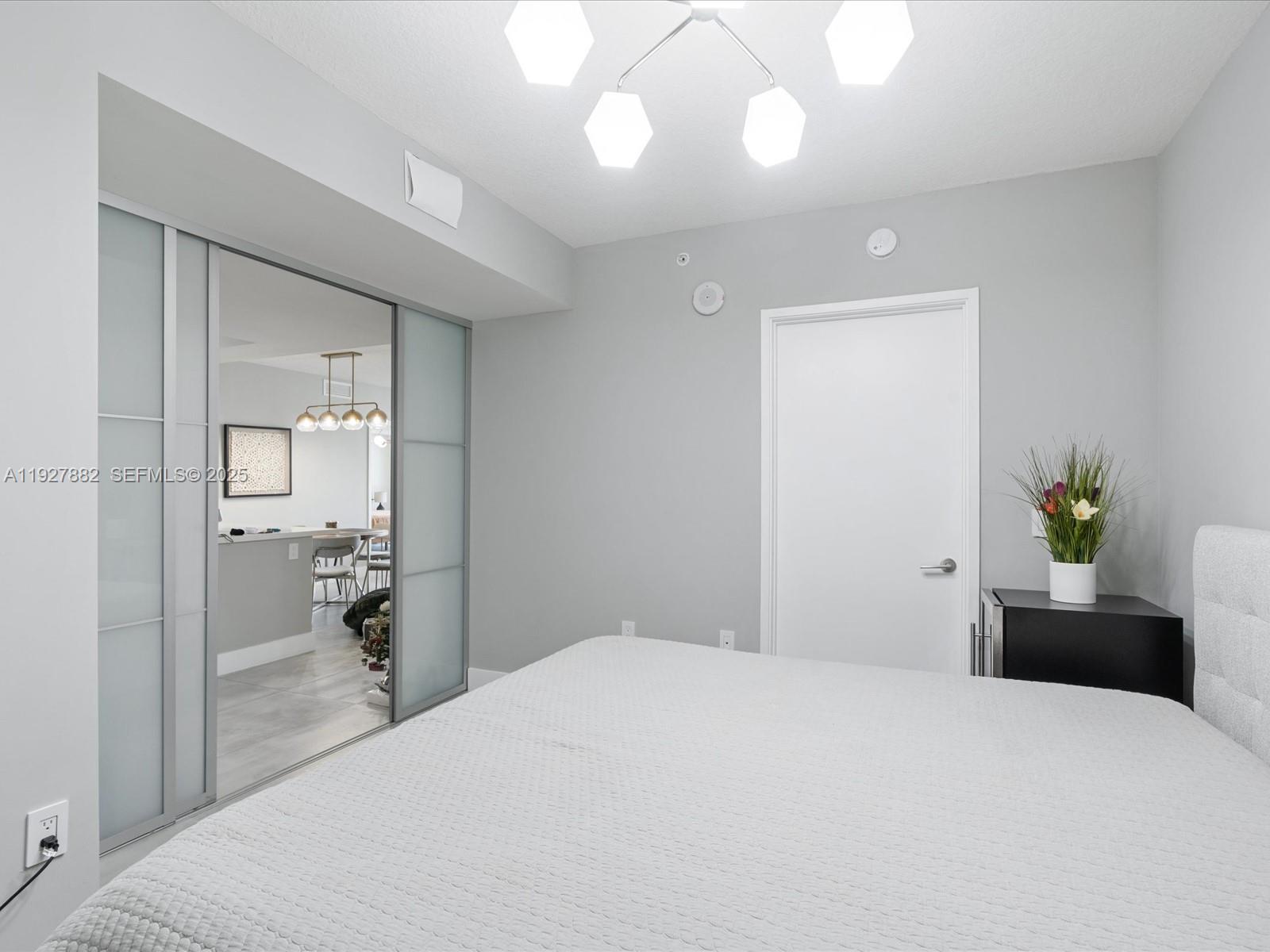 PARQUE TOWERS CONDO - Residential