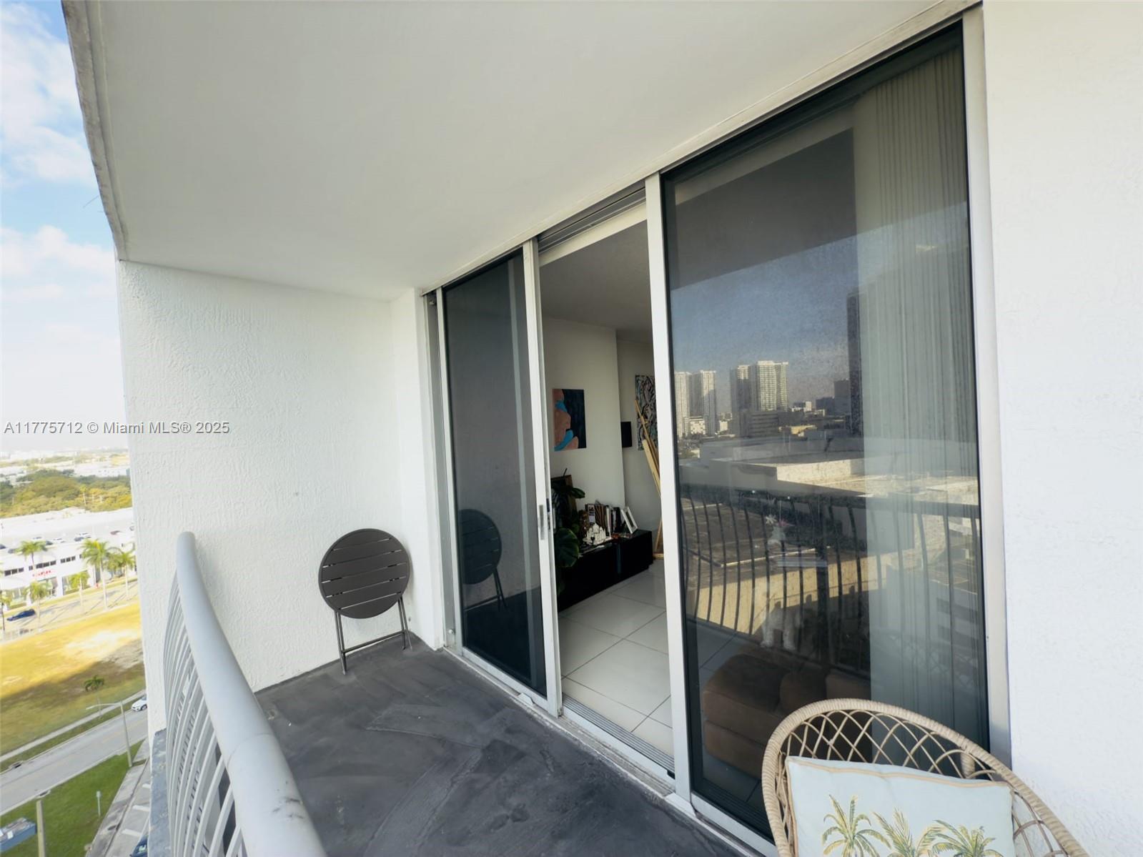 OPERA TOWER CONDO - Residential