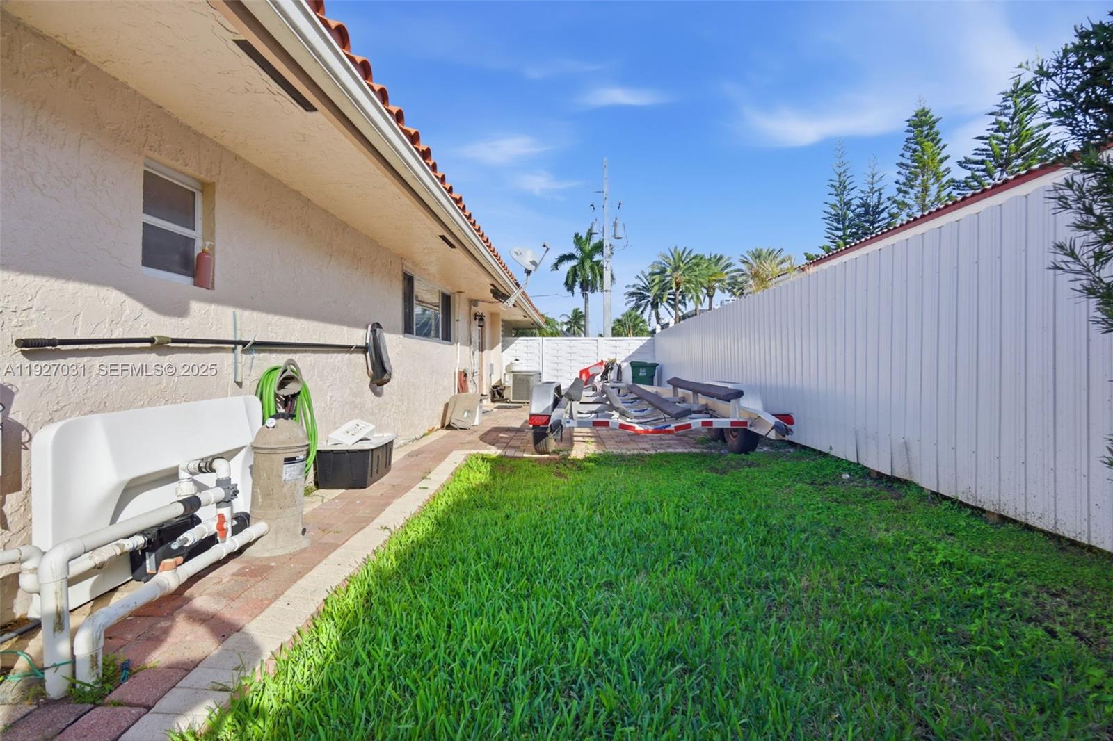 DIPLOMAT GOLF ESTATES - Residential