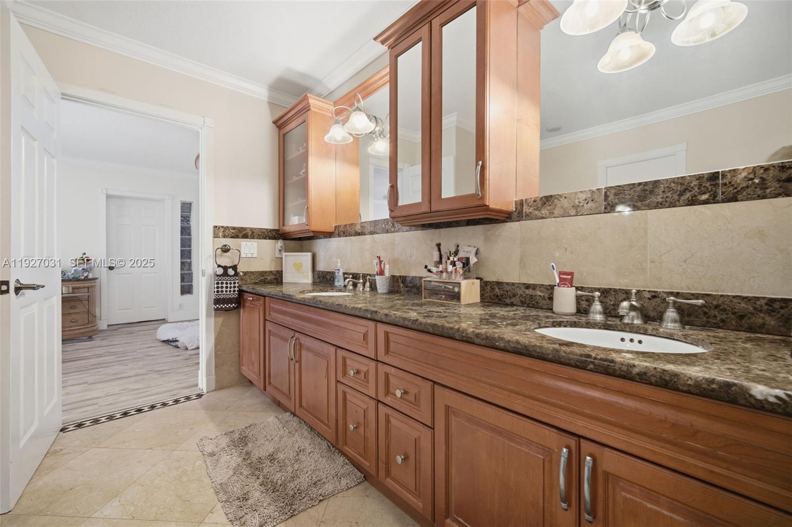 DIPLOMAT GOLF ESTATES - Residential