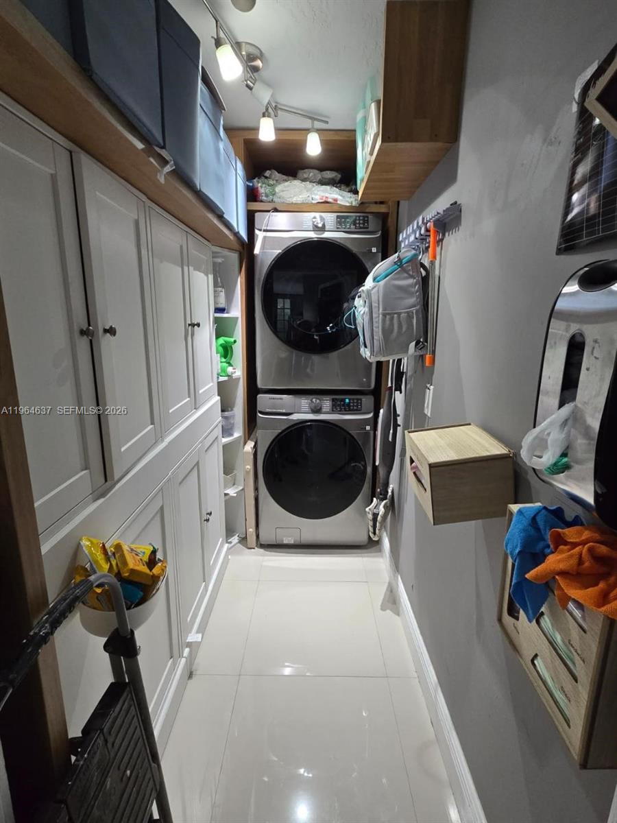 WESTWOOD ESTS SEC 1 2ND A - Residential