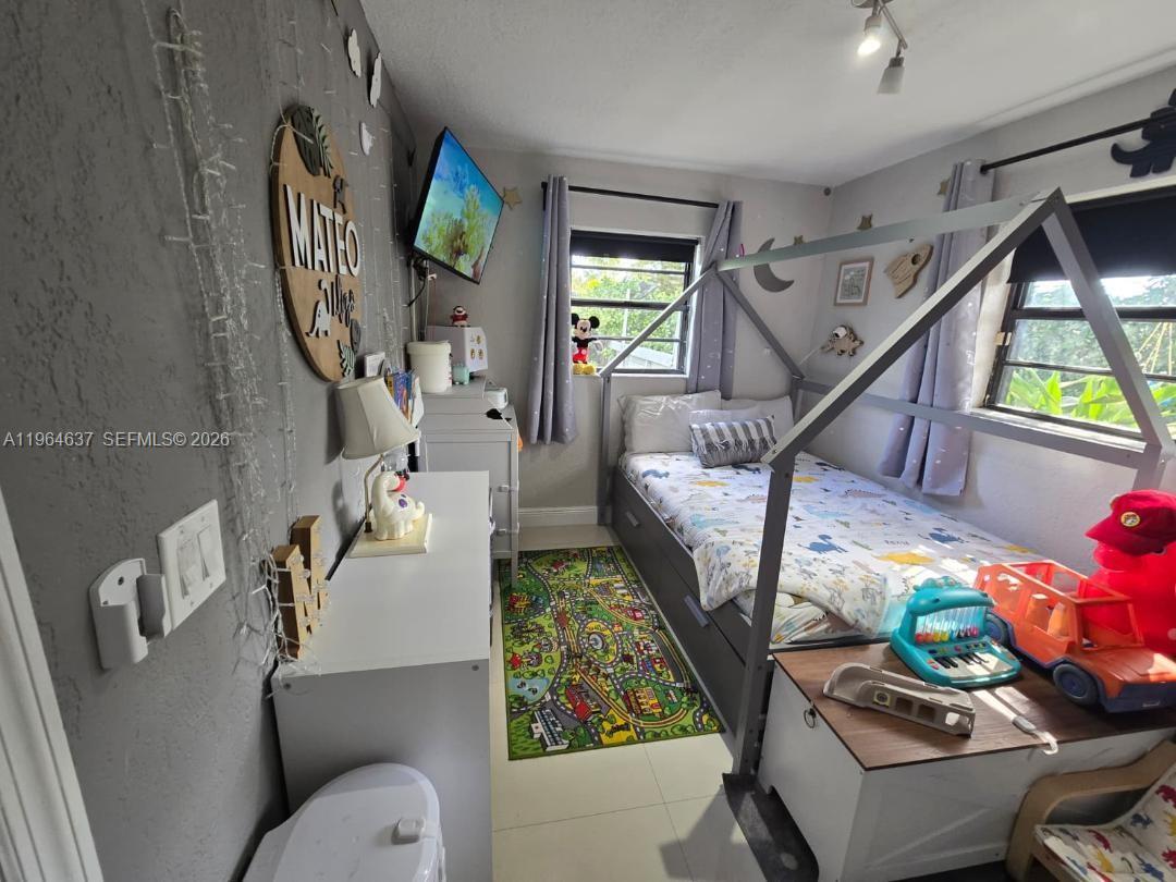 WESTWOOD ESTS SEC 1 2ND A - Residential