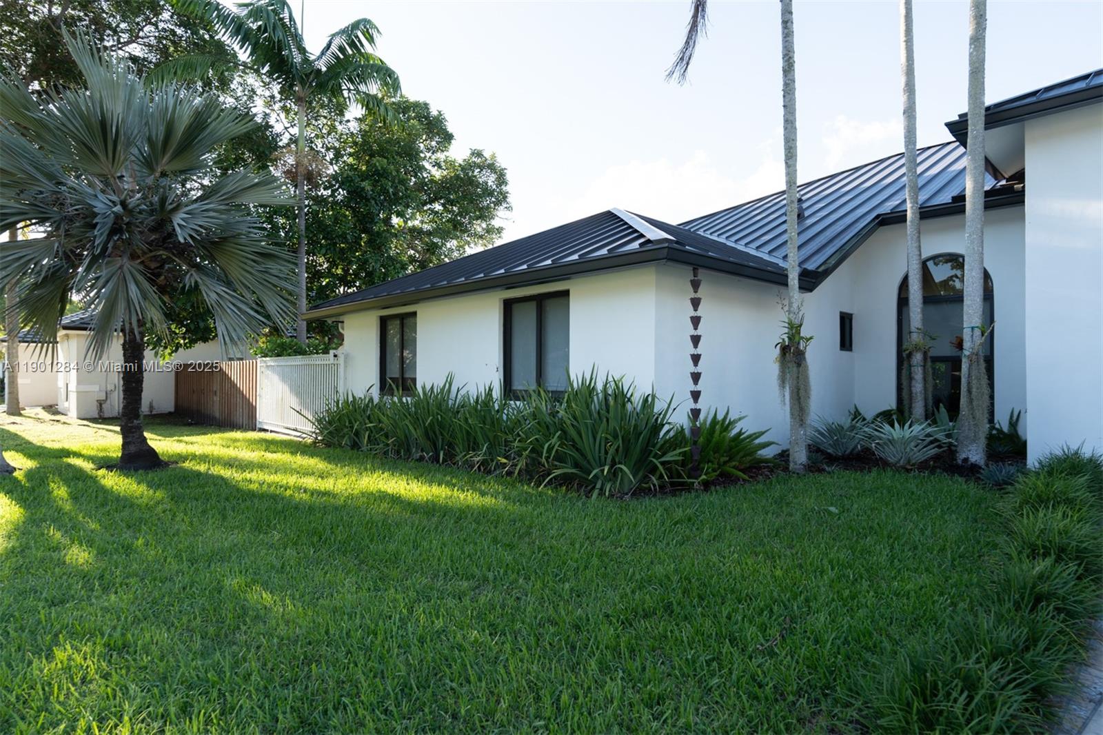 CUTLER COUNTRY GROVES PLA - Residential