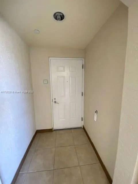 Aventura, Florida 33180, United States, 2 Bedrooms Bedrooms, ,3 BathroomsBathrooms,Residential,Active,10326