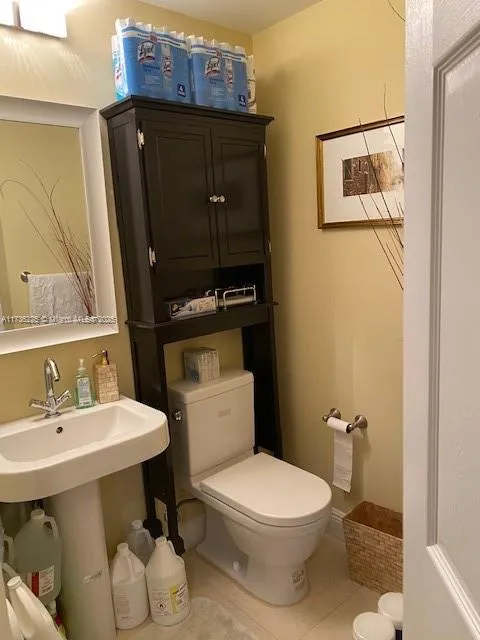 Aventura, Florida 33180, United States, 2 Bedrooms Bedrooms, ,3 BathroomsBathrooms,Residential,Active,10326