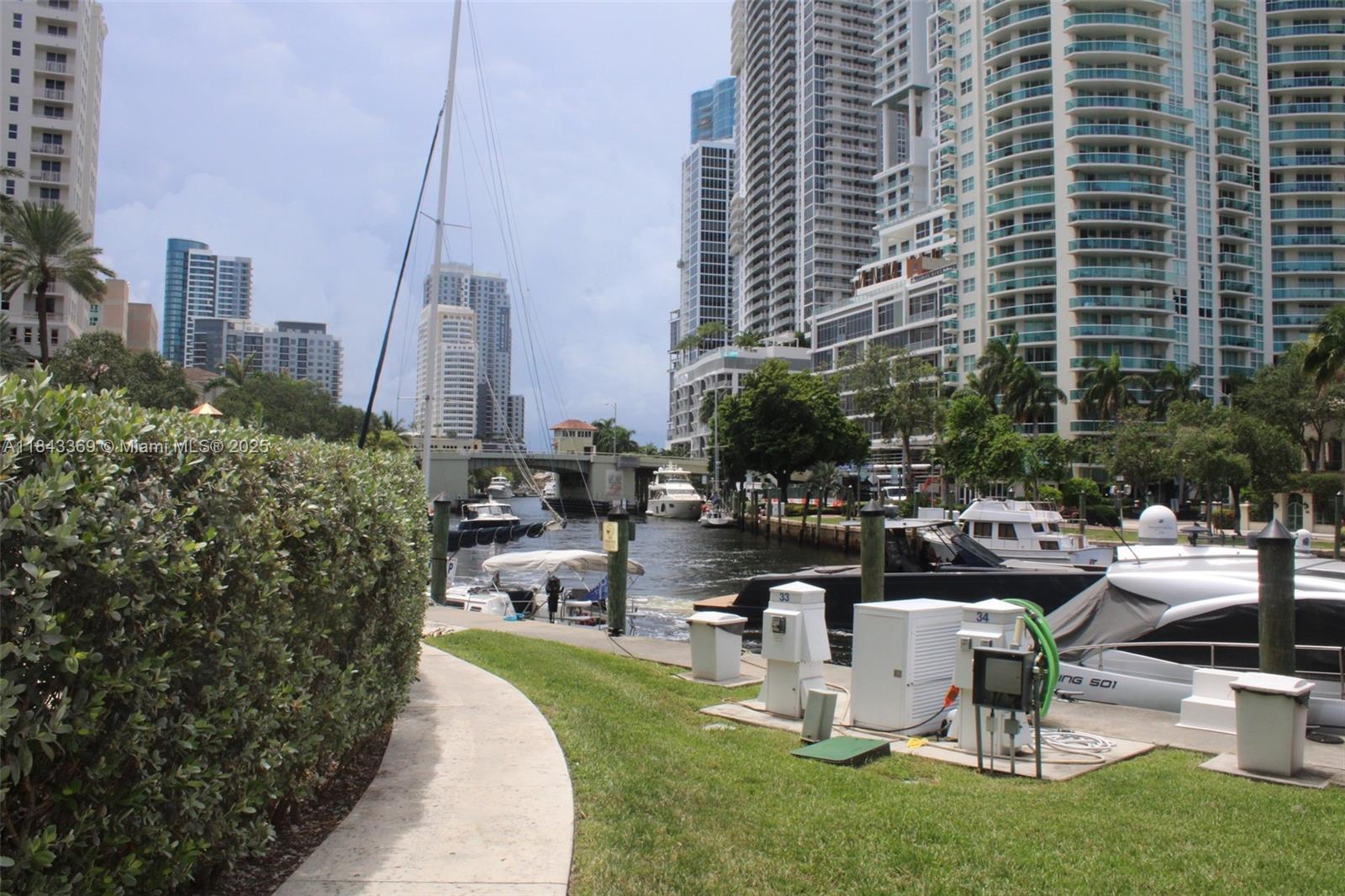 LAS OLAS BY THE RIVER CON - Residential Lease