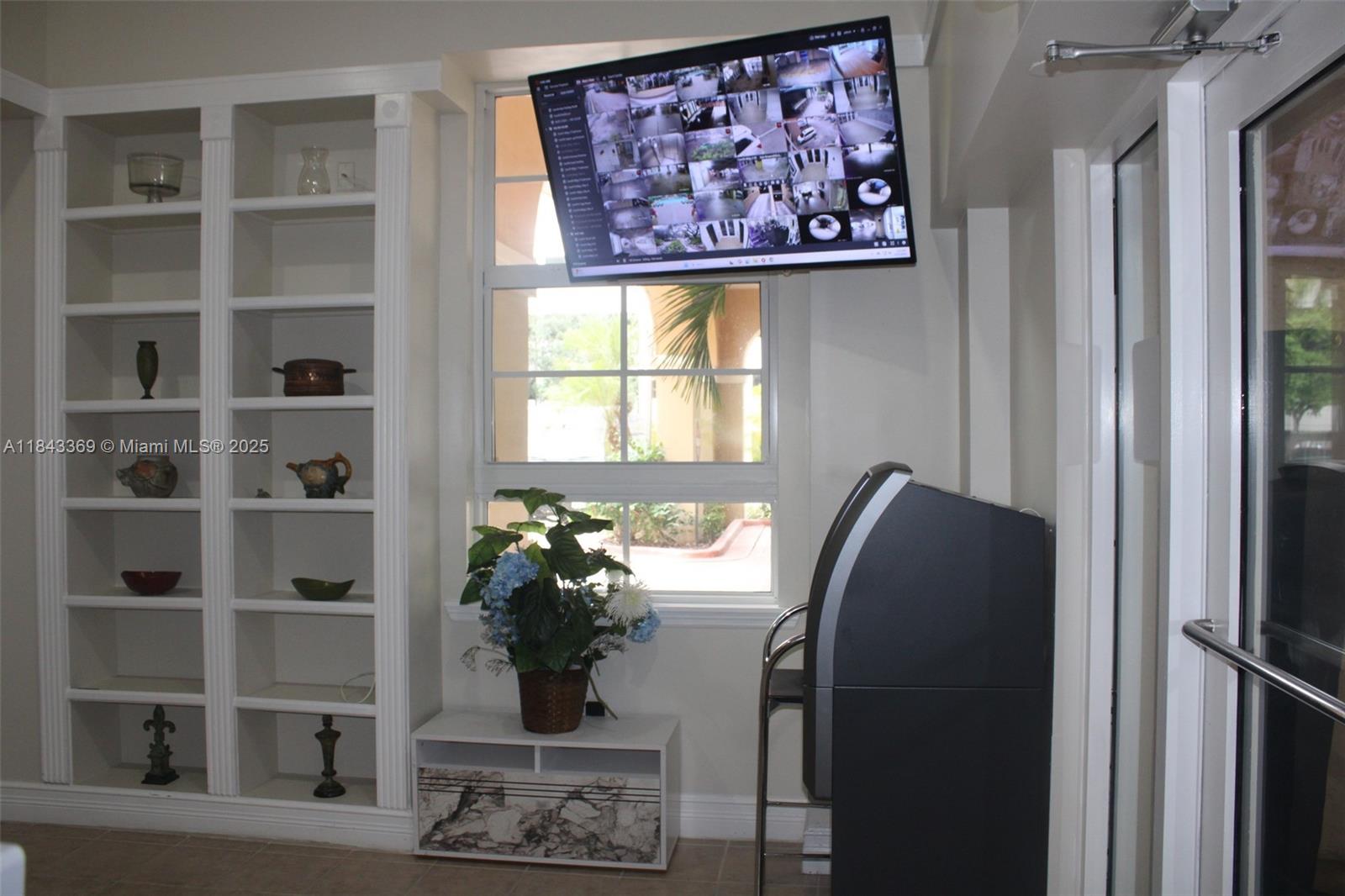 LAS OLAS BY THE RIVER CON - Residential Lease