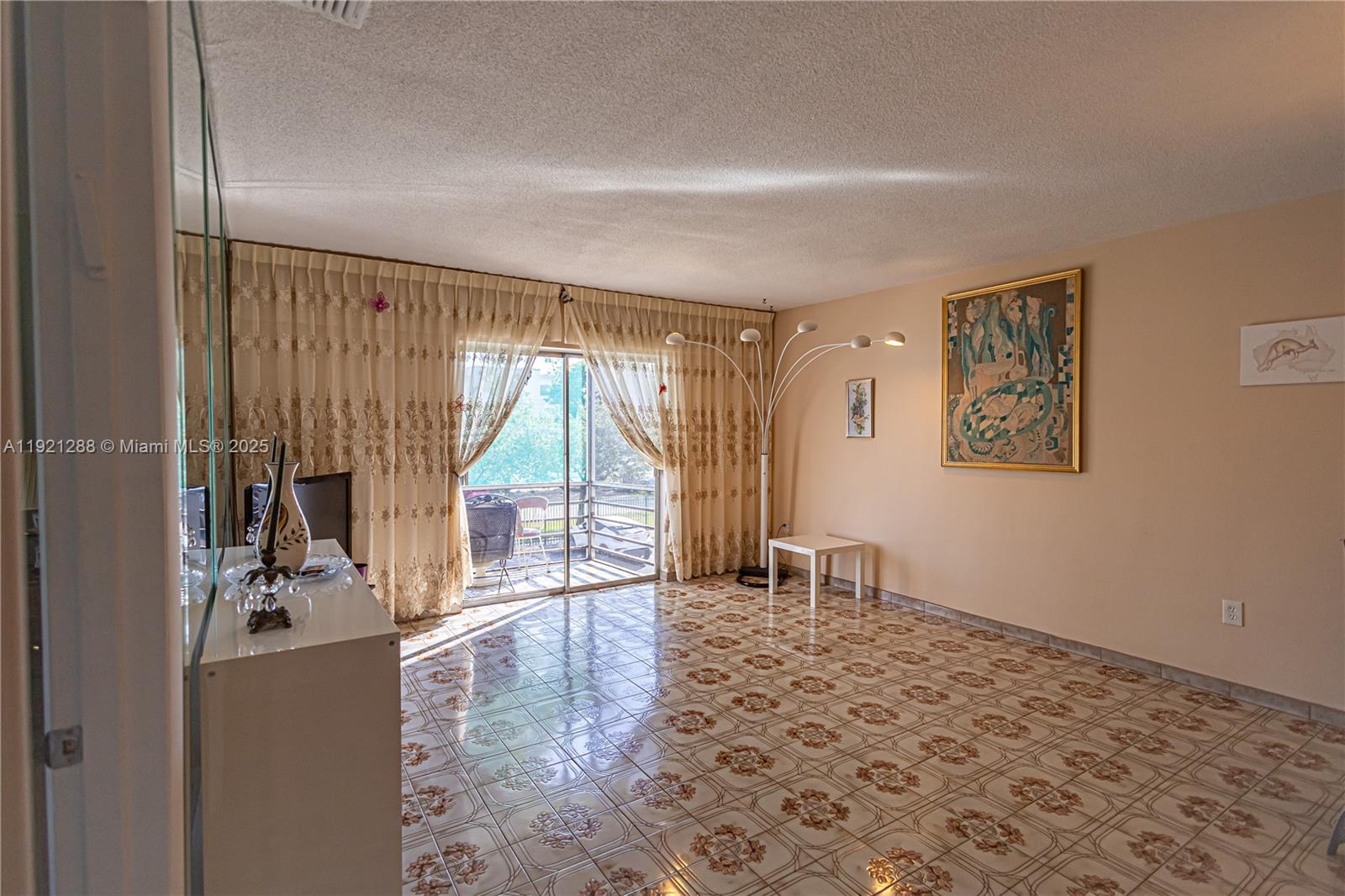 16790 NE 14th Ave 215