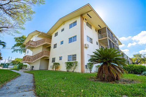 16790 NE 14th Ave 215 Miami FL 33162