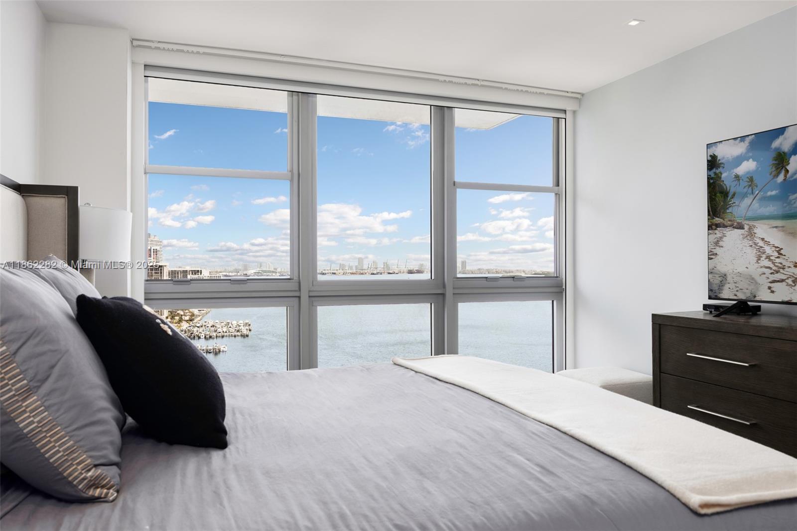 BRICKELL TOWNHOUSE CONDO - Residential