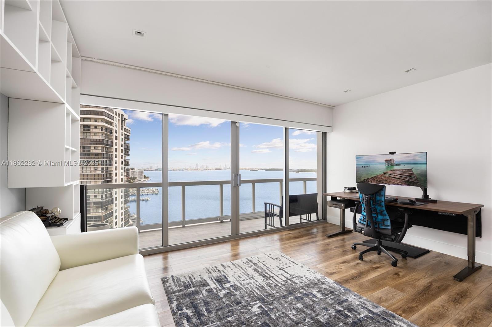 BRICKELL TOWNHOUSE CONDO - Residential
