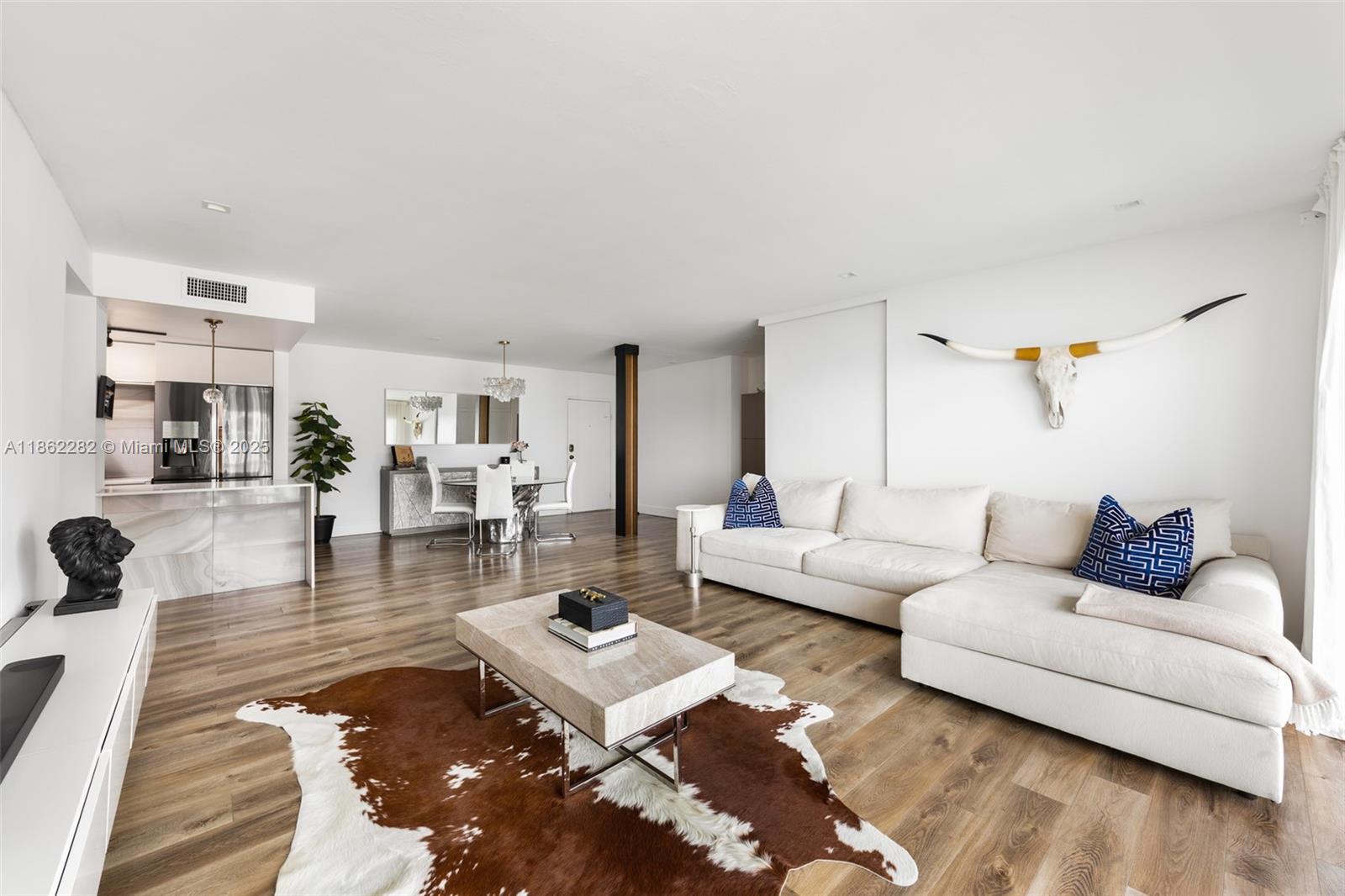 BRICKELL TOWNHOUSE CONDO - Residential