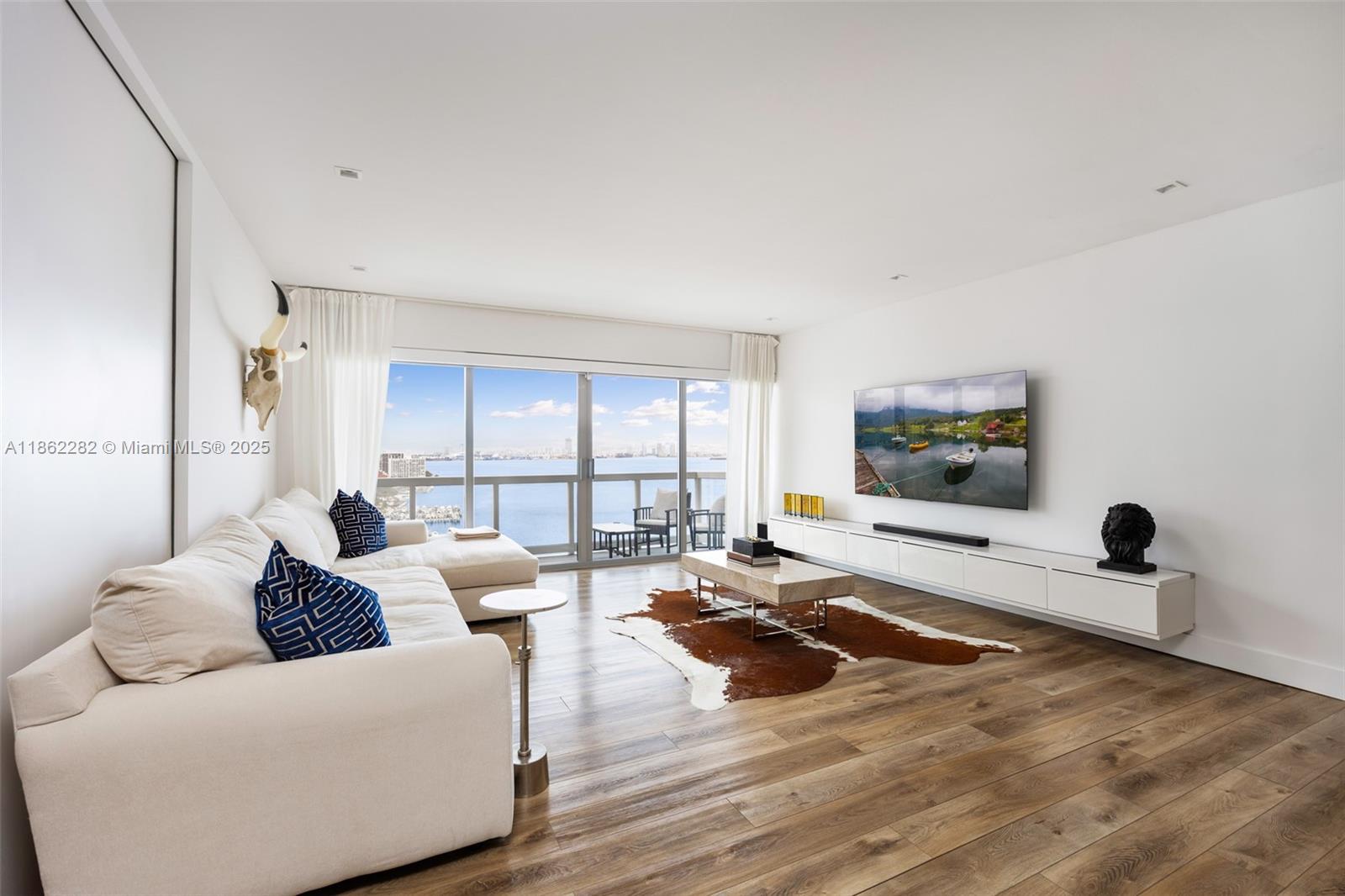 BRICKELL TOWNHOUSE CONDO - Residential