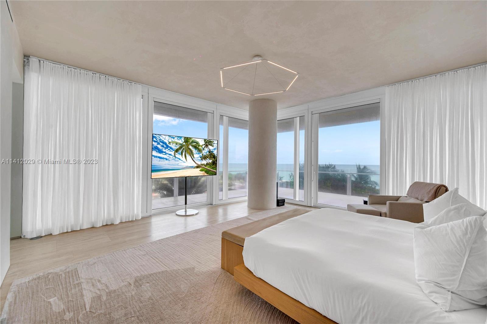 SURF CLUB CONDO - Residential