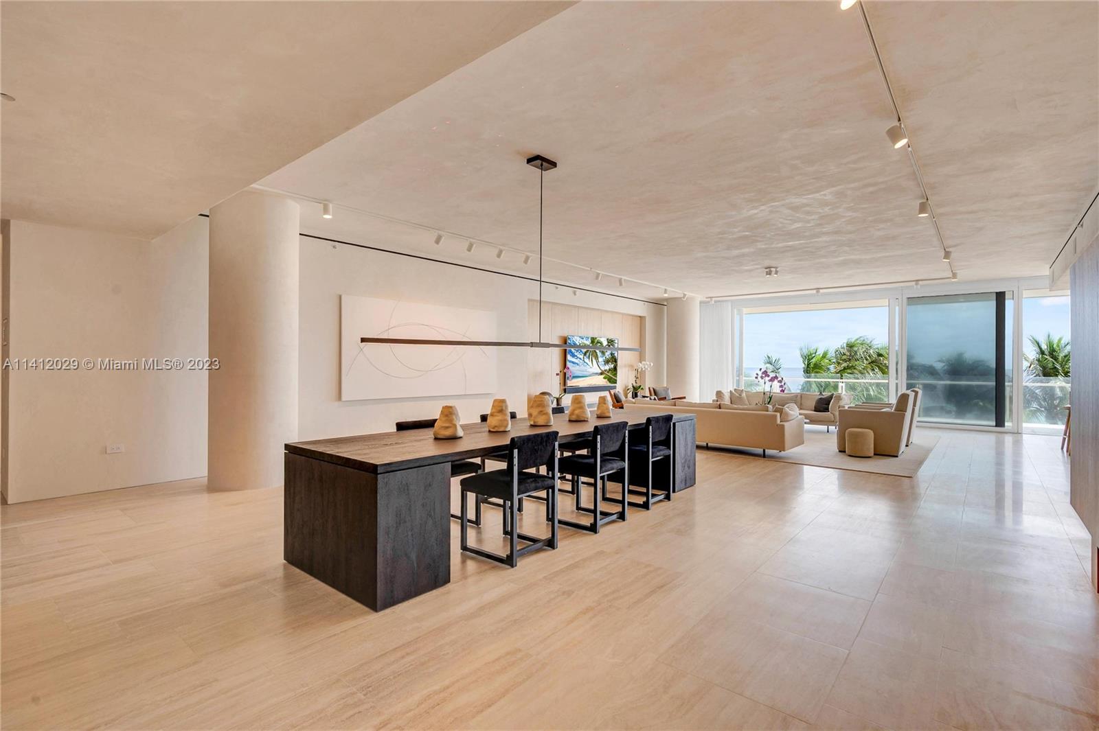 SURF CLUB CONDO - Residential