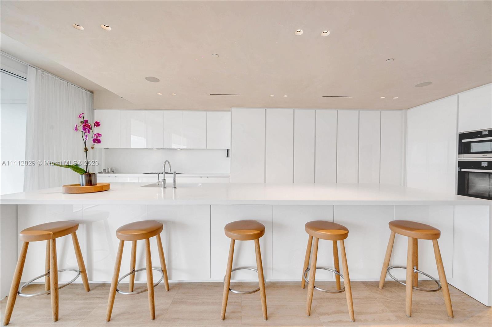 SURF CLUB CONDO - Residential