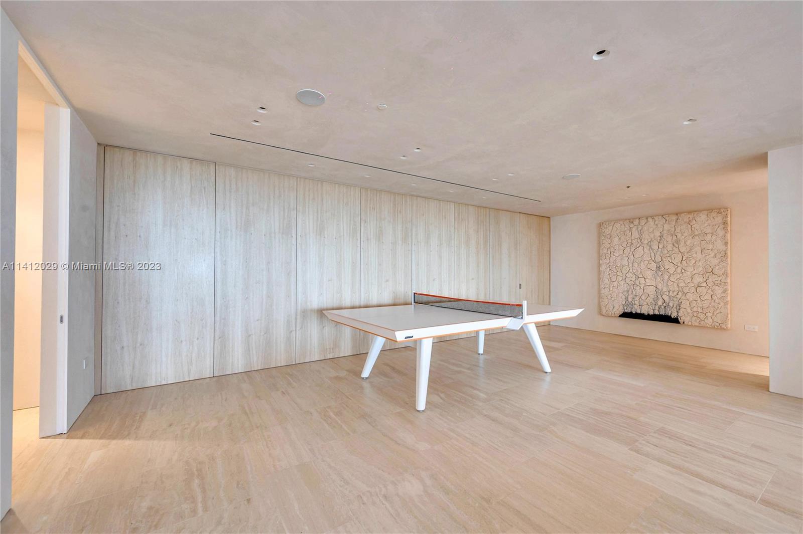 SURF CLUB CONDO - Residential