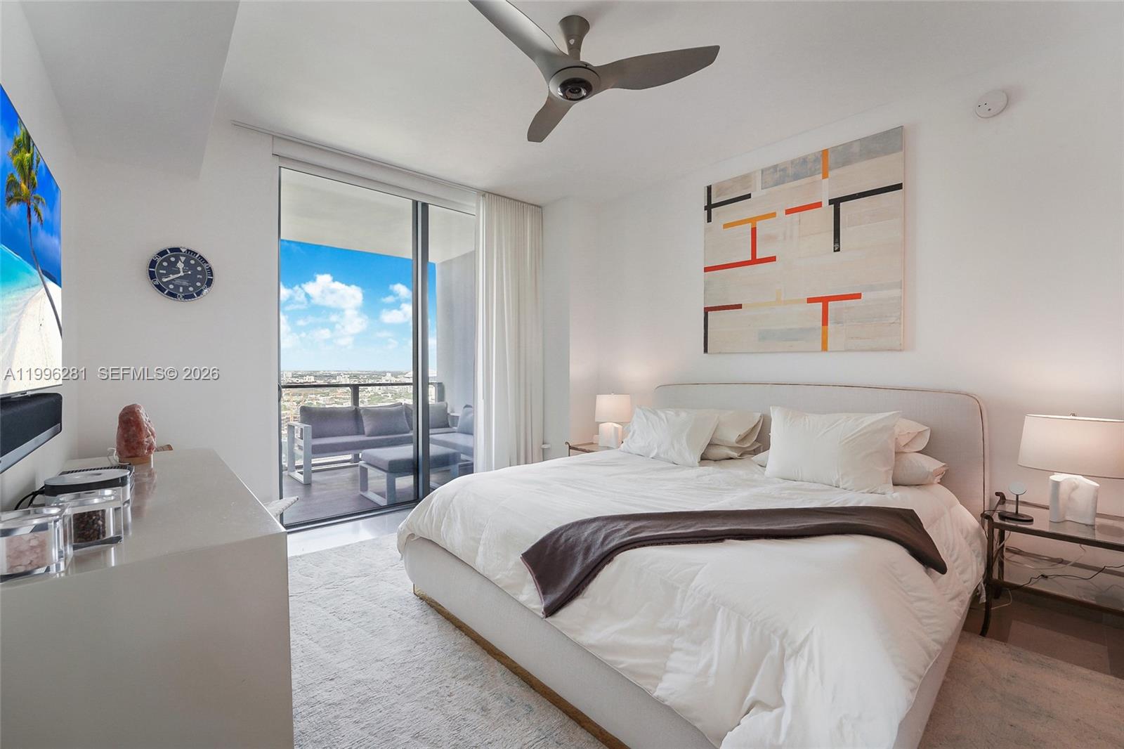 REACH CONDO - Residential Lease