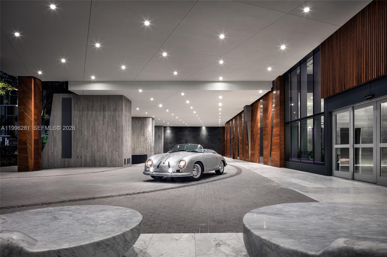 REACH CONDO - Residential Lease