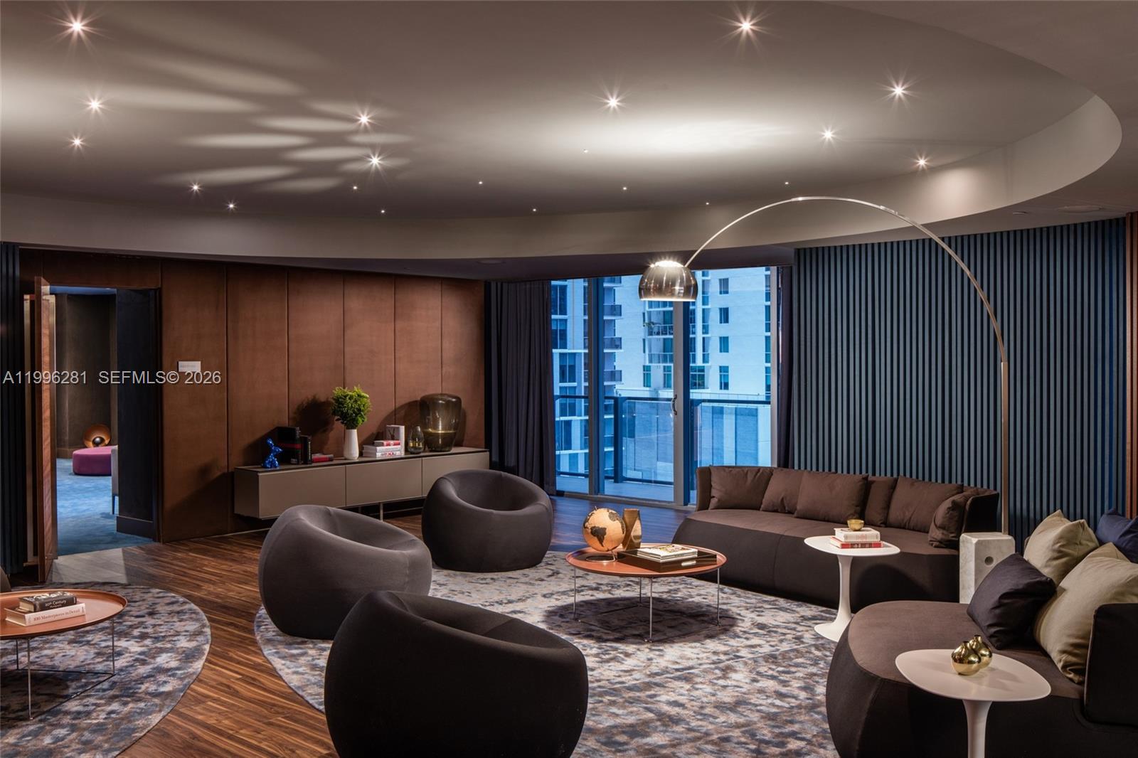 REACH CONDO - Residential Lease