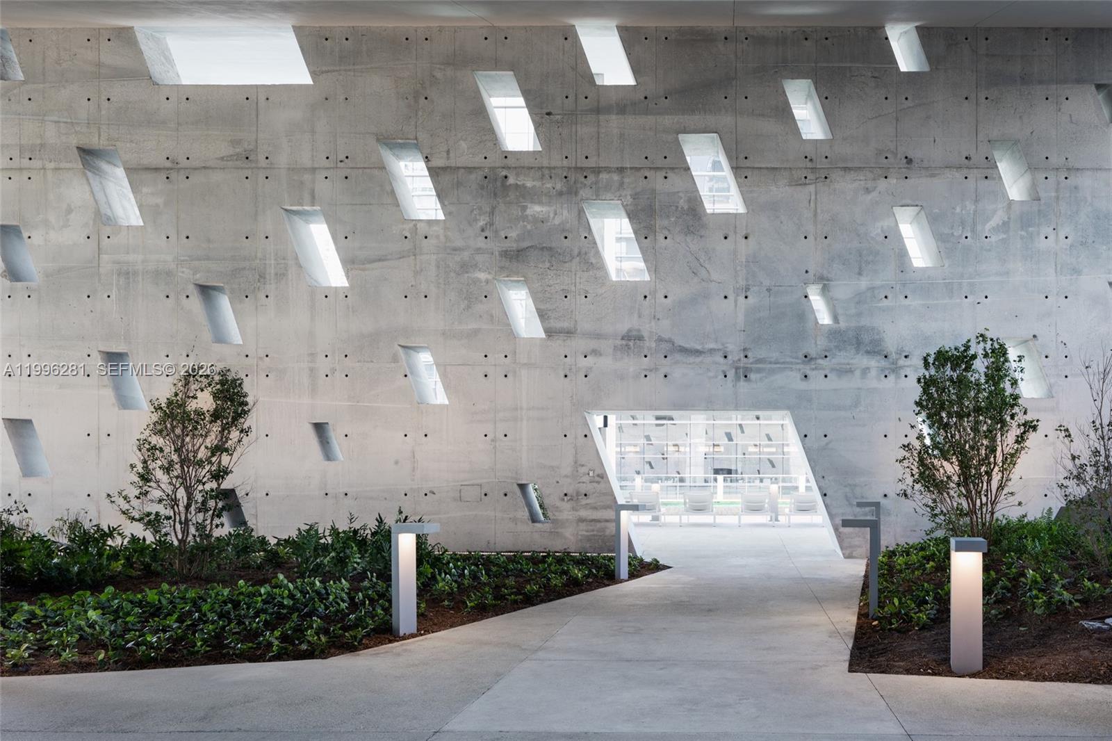 REACH CONDO - Residential Lease