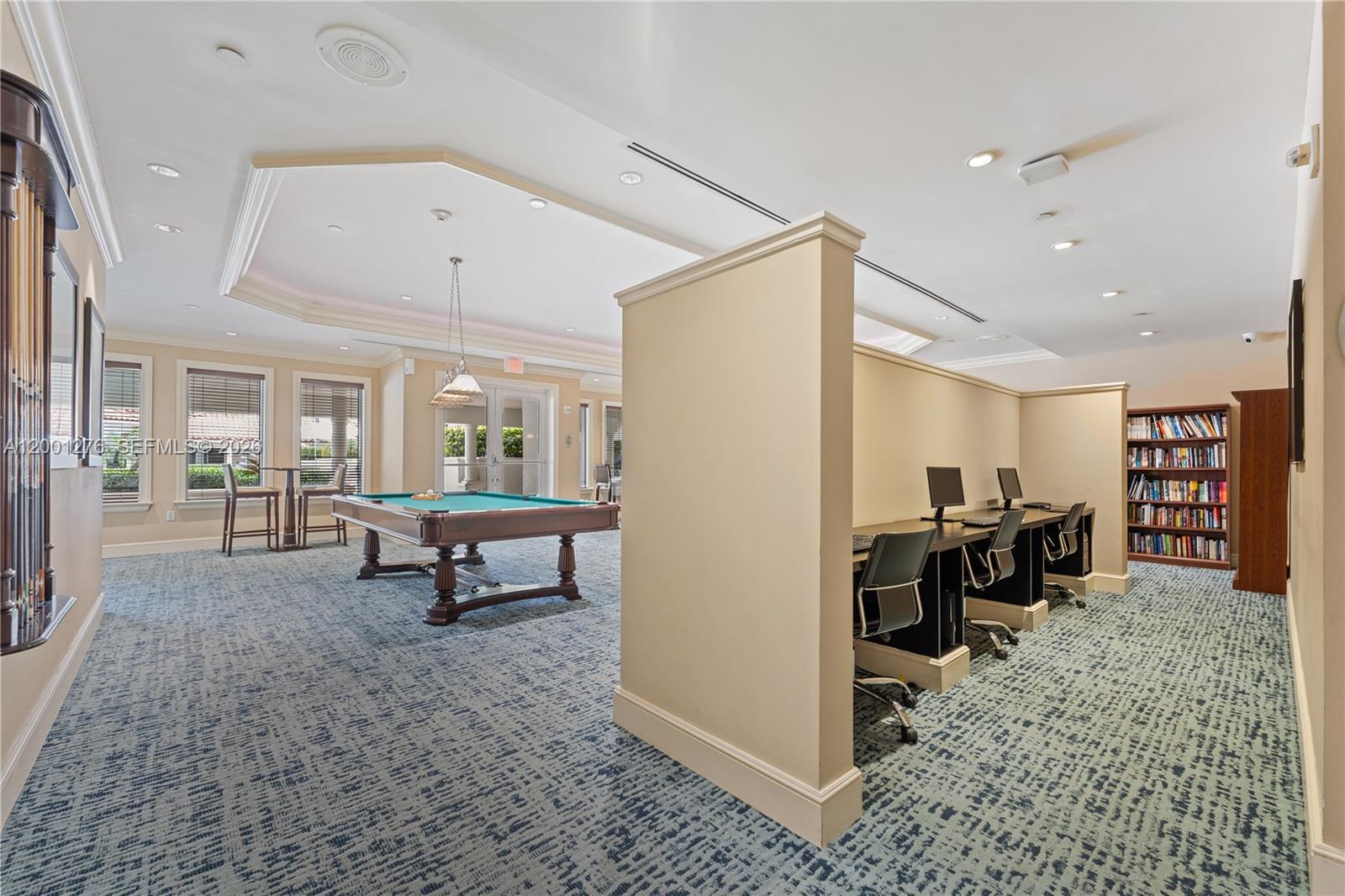 TURNBERRY VLG NO TOWER CO - Residential