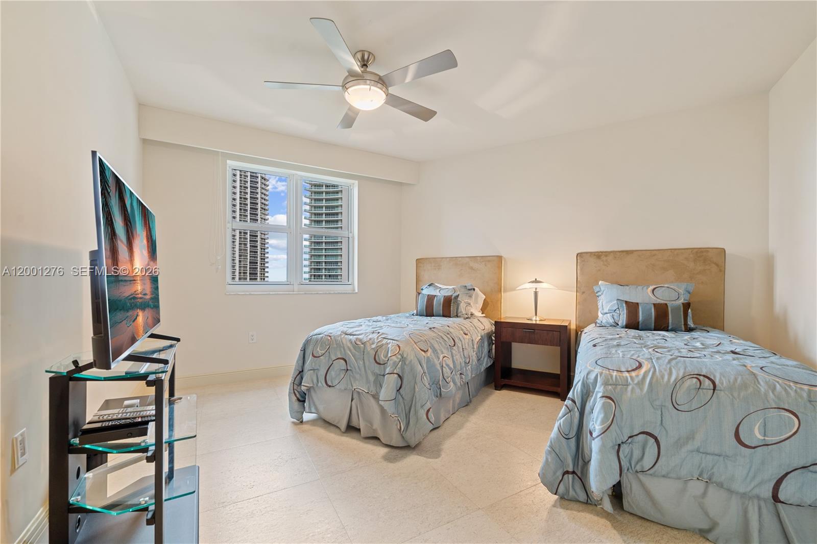 TURNBERRY VLG NO TOWER CO - Residential