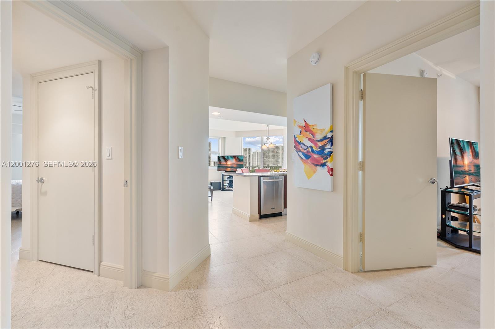 TURNBERRY VLG NO TOWER CO - Residential