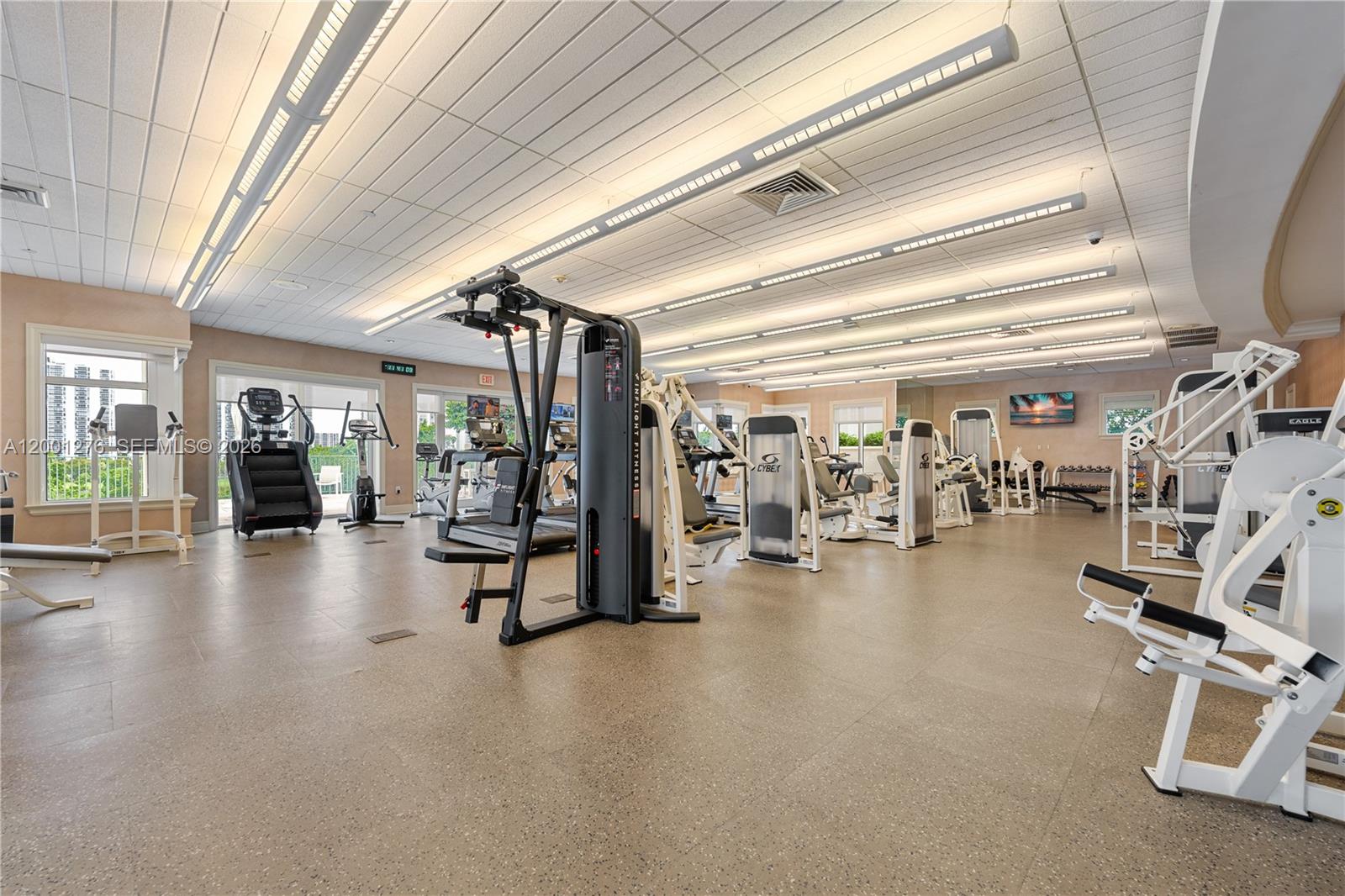 TURNBERRY VLG NO TOWER CO - Residential