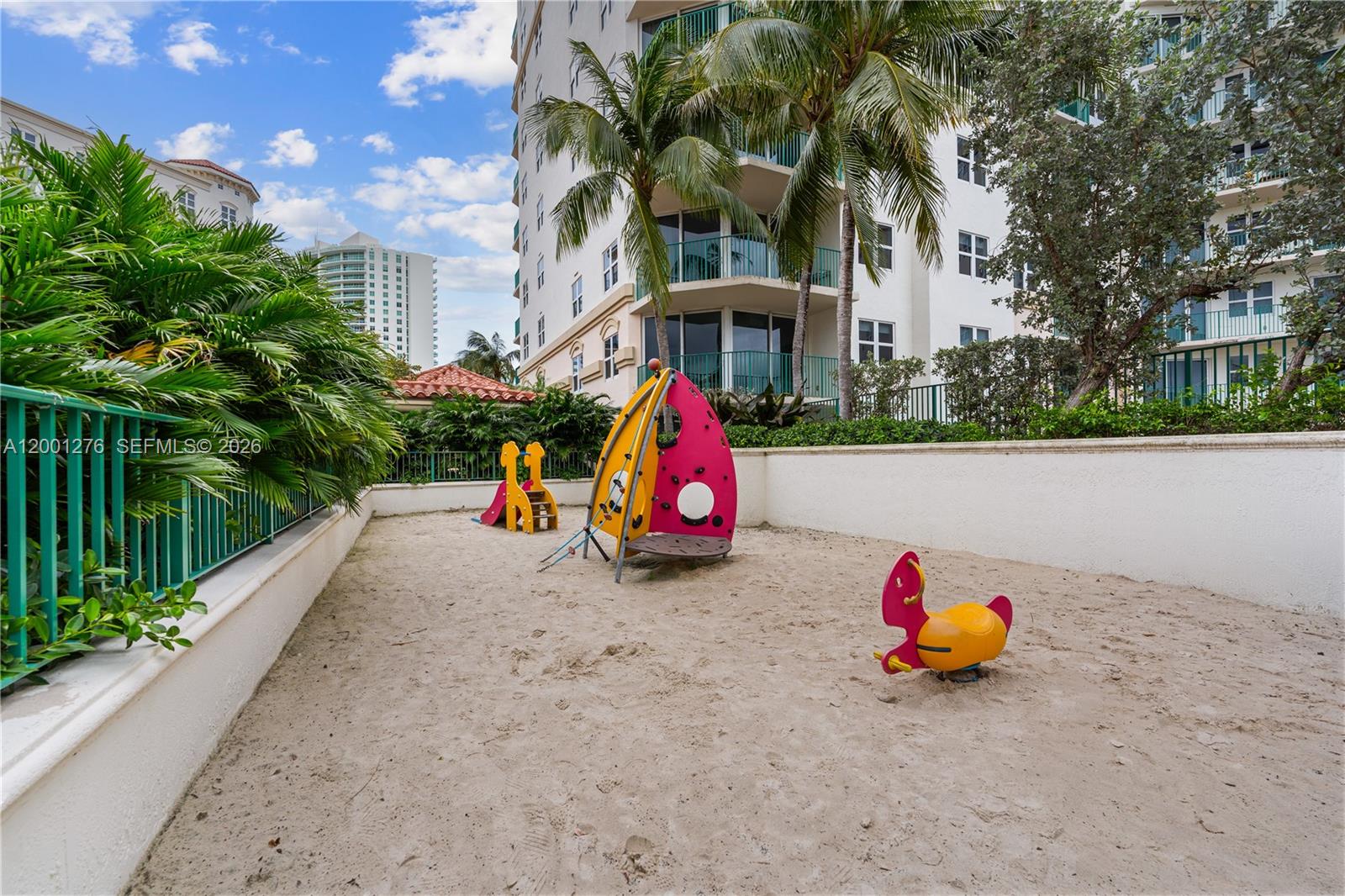 TURNBERRY VLG NO TOWER CO - Residential